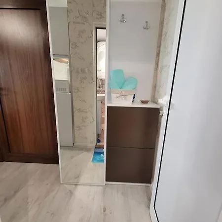 Centrally-located Near The Sea Garden Διαμέρισμα *