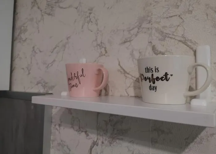 Centrally-located Near The Sea Garden Διαμέρισμα