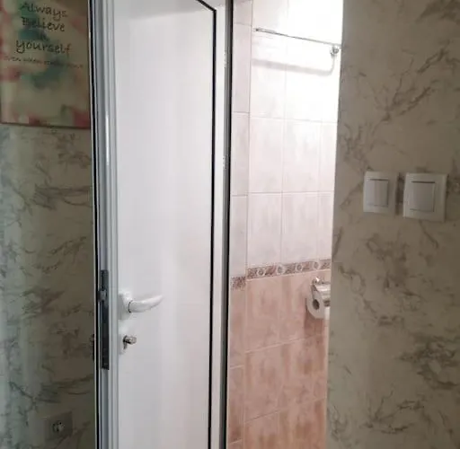 Centrally-located Near The Sea Garden Apartment Varna